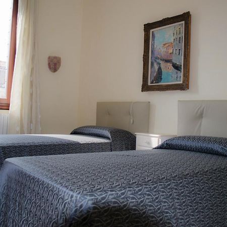 Apartment Lucy Veneza Exterior foto