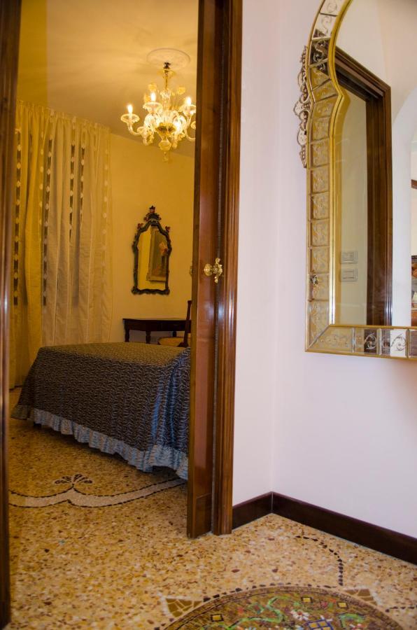 Apartment Lucy Veneza Exterior foto